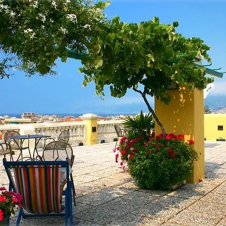 Aurora Otel