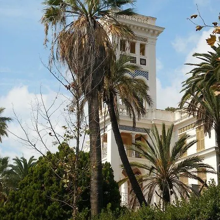 Aurora Hotel 3*